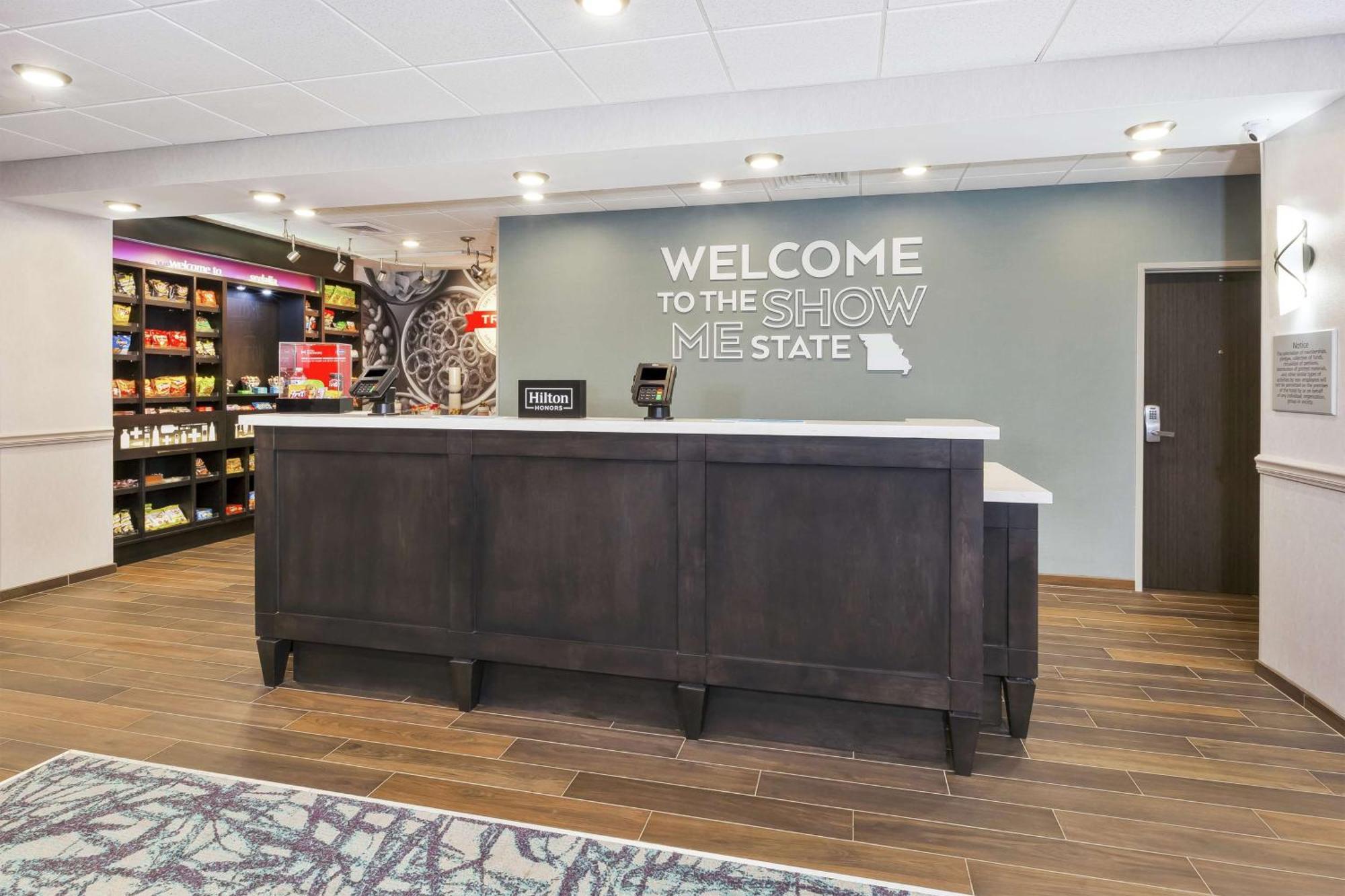 Hampton Inn Sedalia Ngoại thất bức ảnh